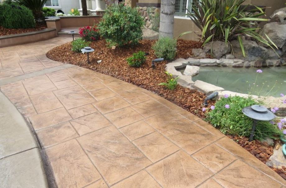 image of a stone paver walkway in rocklin, ca